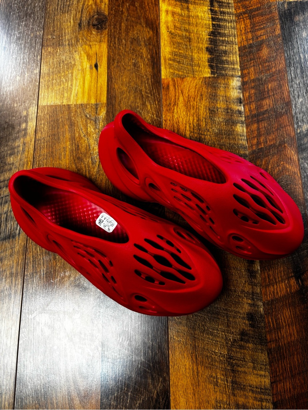 Adidas Yeezy Foam Runner Vermilion one-piece, slip-on red foam design size 8
